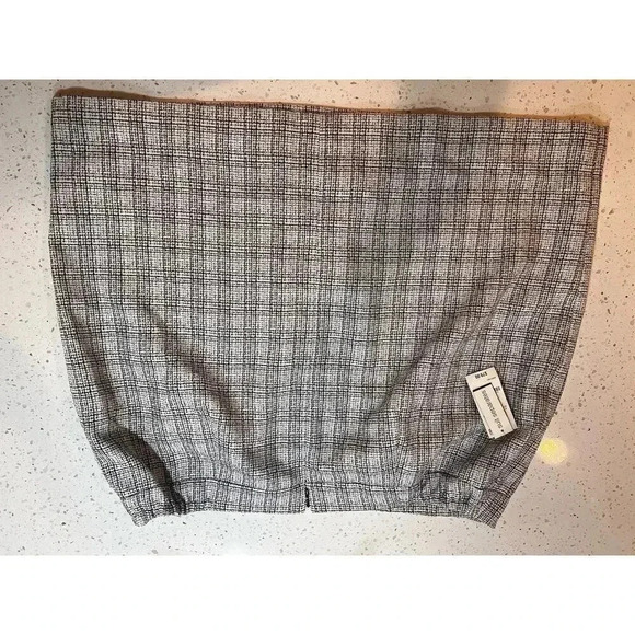Bar lll skirt NWT size 18W midi - Picture 3 of 4